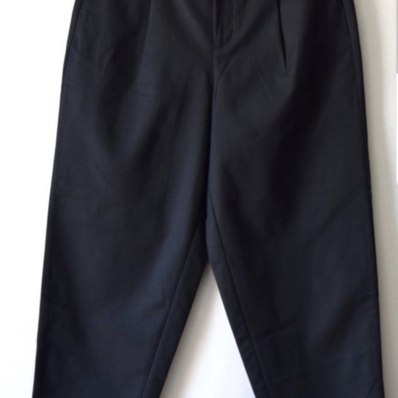 Banana Republic Factory Black Pleated Croped Pant Size 00P Nwt - Picture 3 of 6